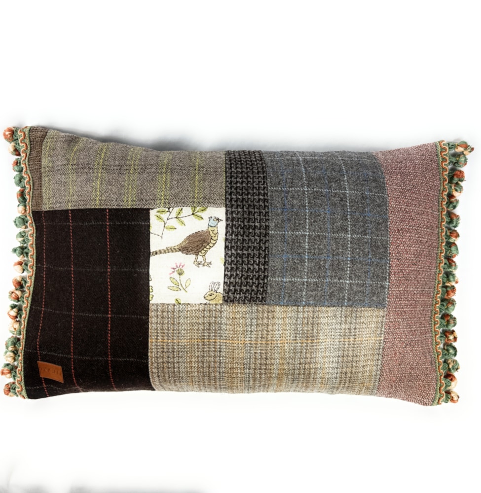 Cushion with tassels and Pheasant motif