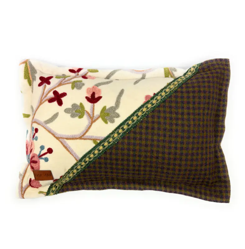 Cheviot Cushion CH047