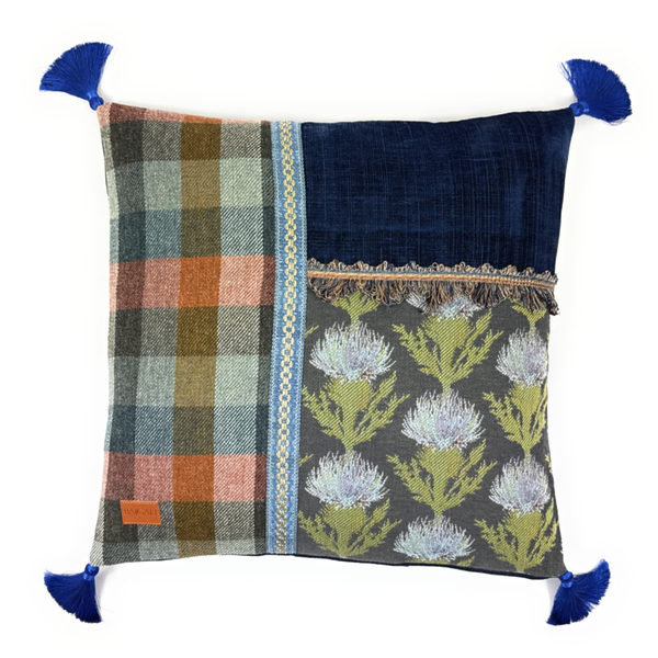 Scottish cushion with thistle