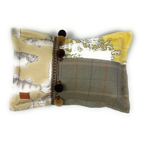 Scottish cushion with hunting scene