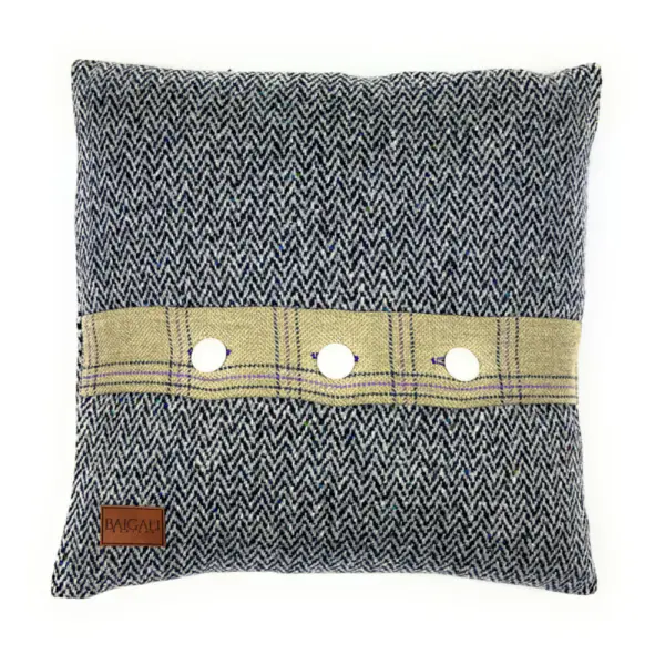 Scottish Cushion EI068
