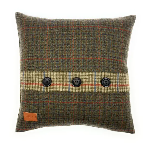 Scottish Cushion EI074