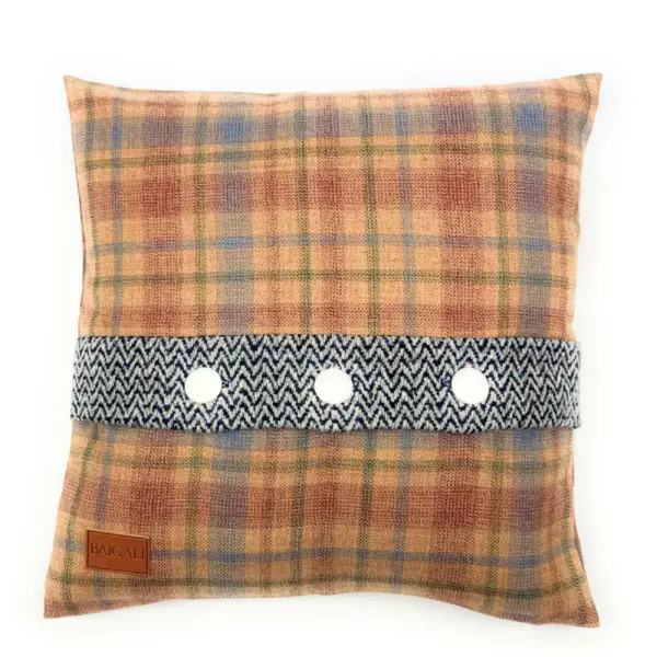 Scottish Cushion EI077