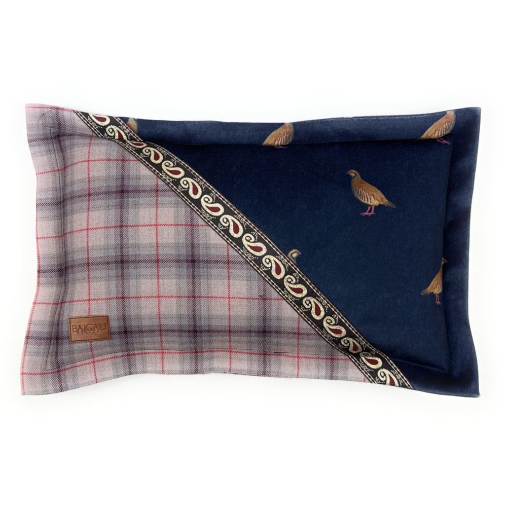 Cheviot Cushion CH075