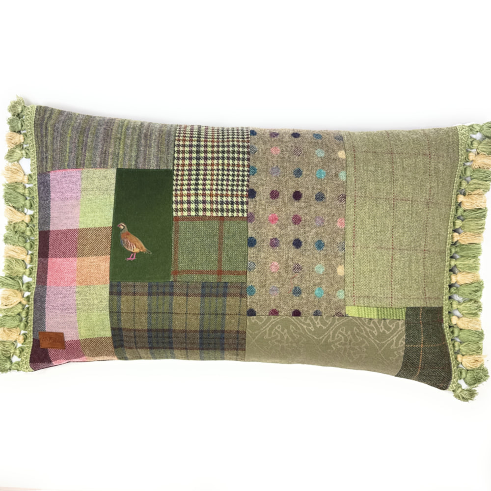 Cuillin Cushion CU558