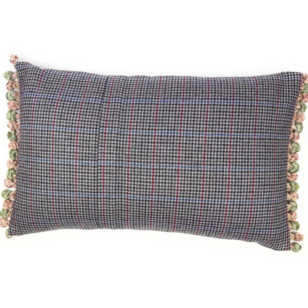 Cuillin Cushion CU562