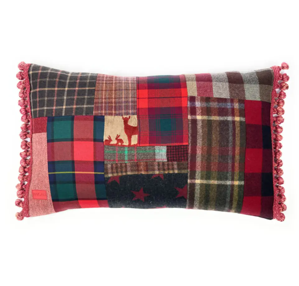 Cuillin Cushion CU587