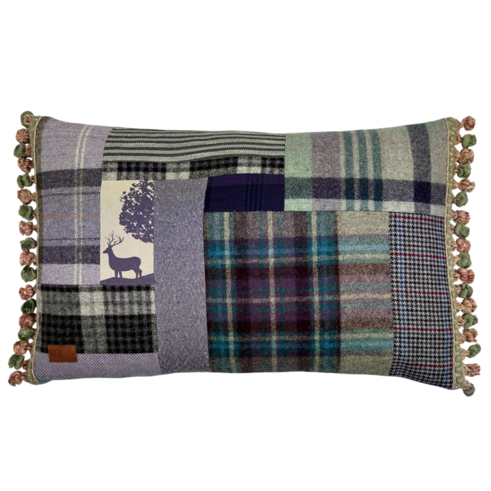 Cuillin Cushion C018