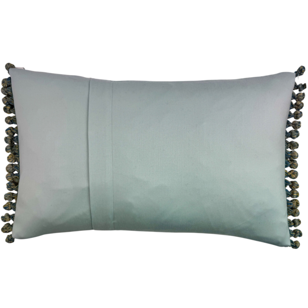 Cuillin Cushion C037