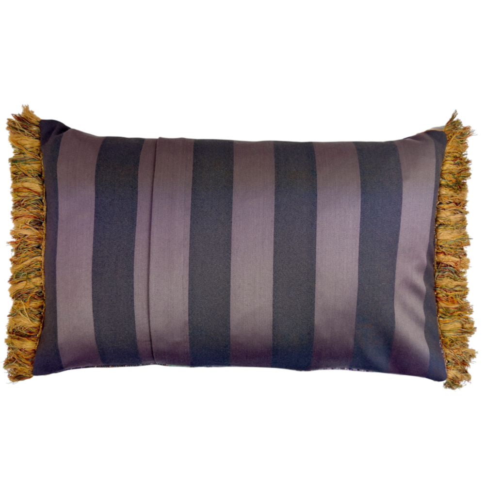 Cuillin Cushion C038