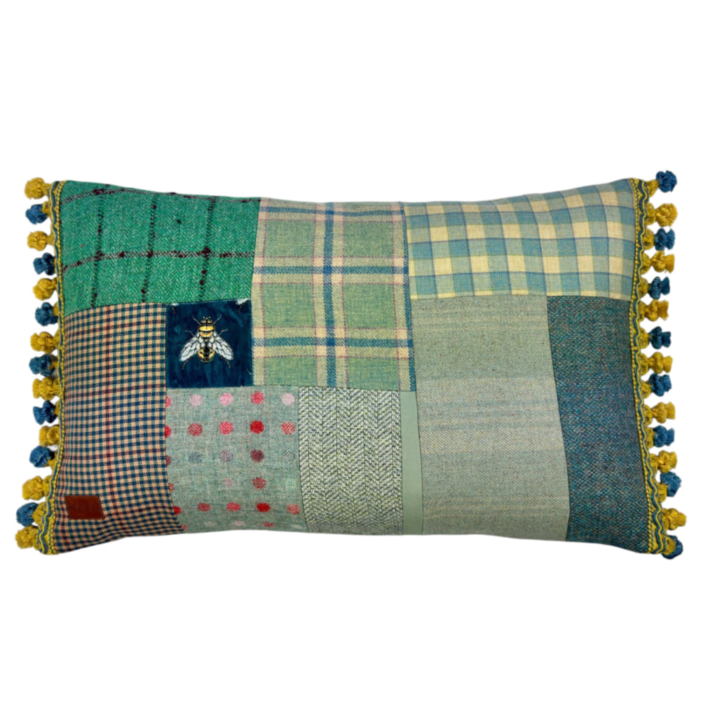 Cuillin Cushion C041