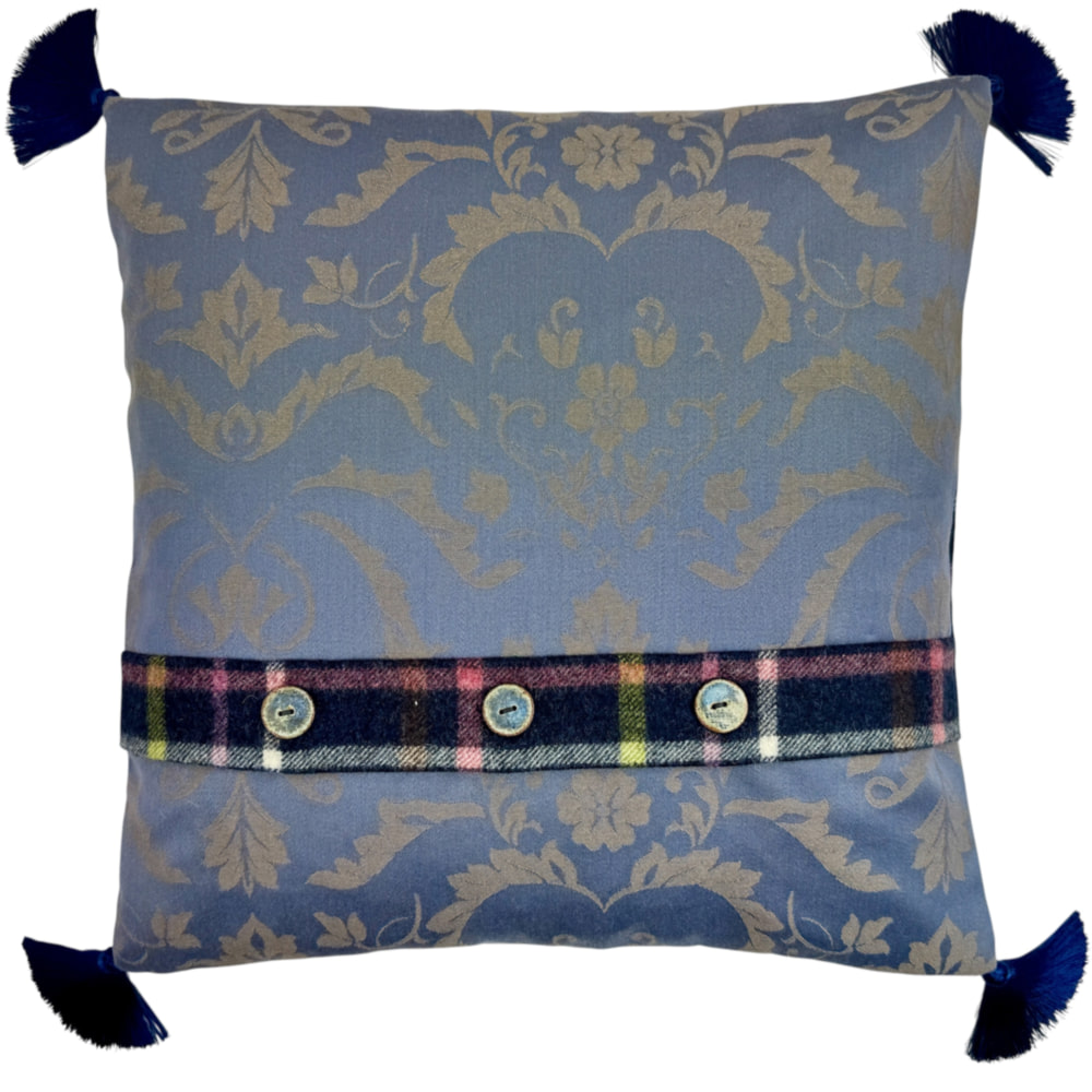 Ochil Cushion OC401