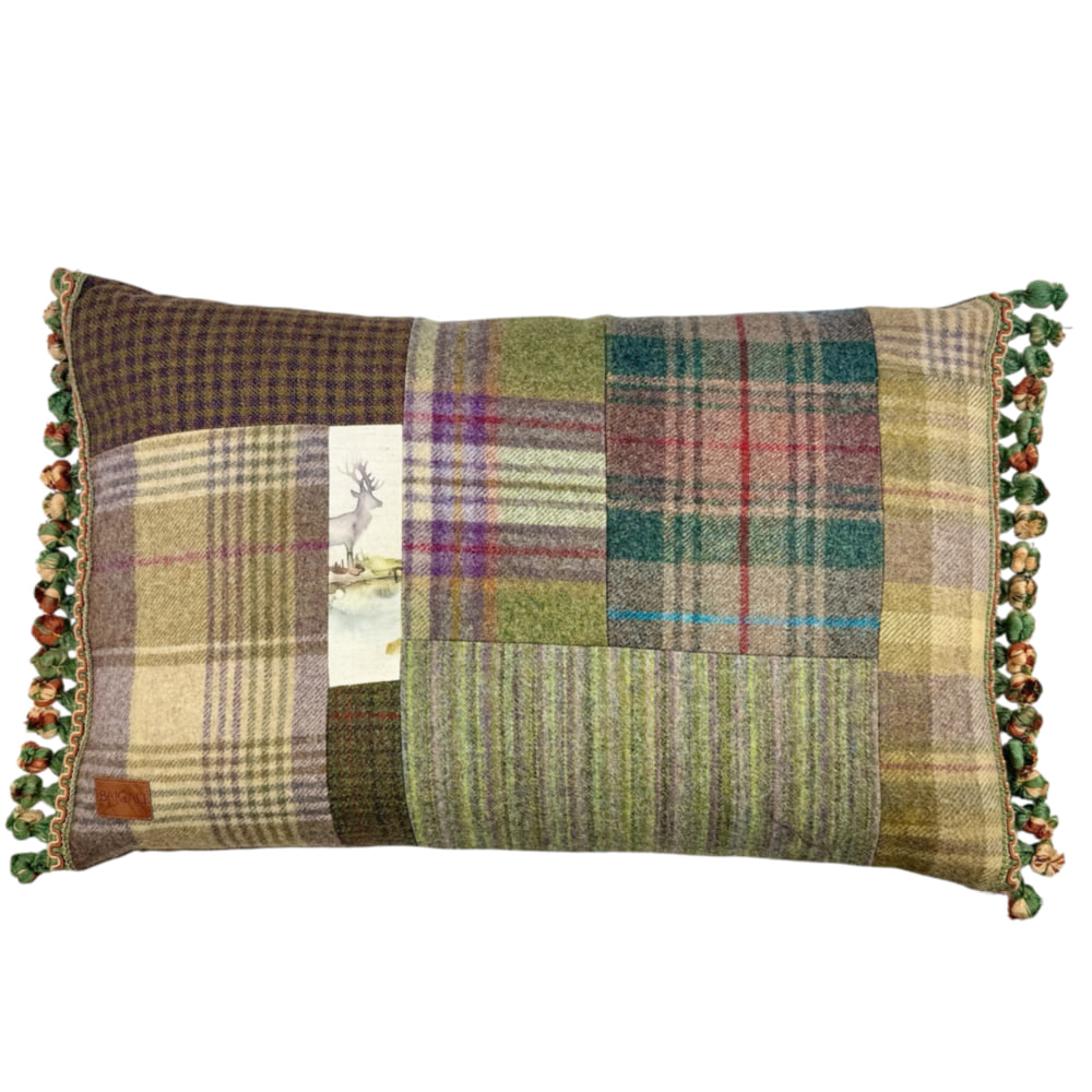 Cuillin Cushion C044