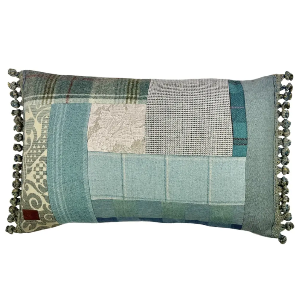 Cuillin Cushion C047