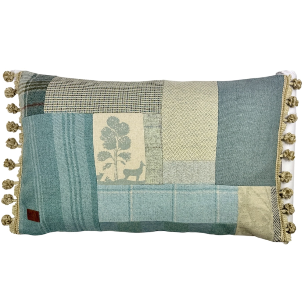 Cuillin Cushion C051