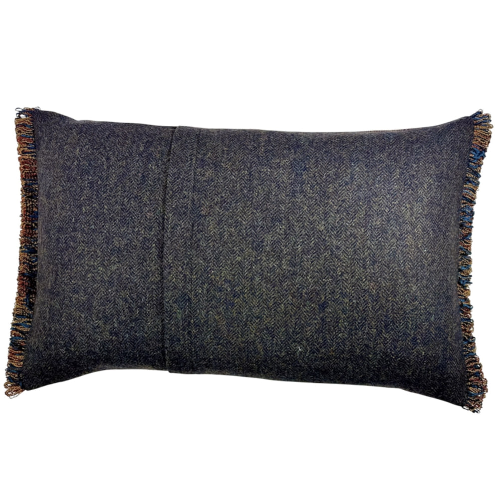 Cuillin Cushion C054