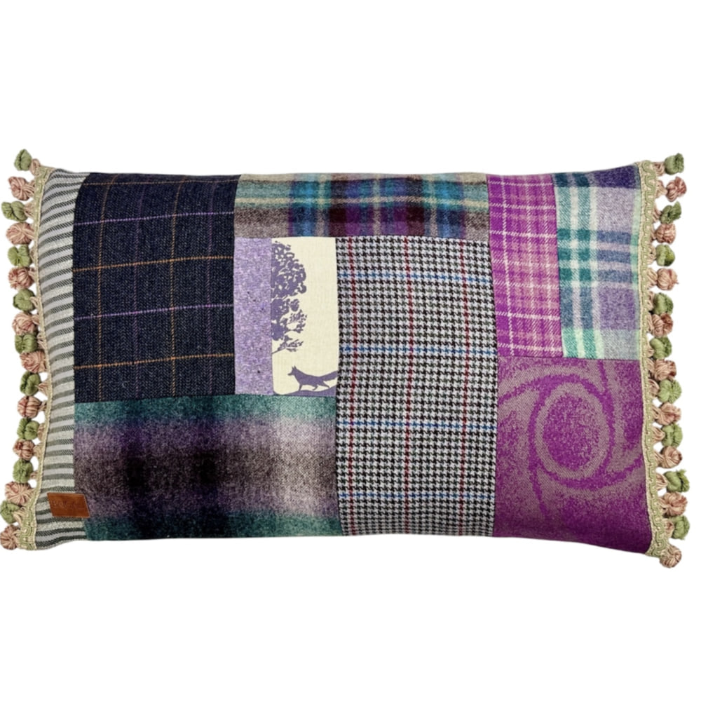 Cuillin Cushion C057