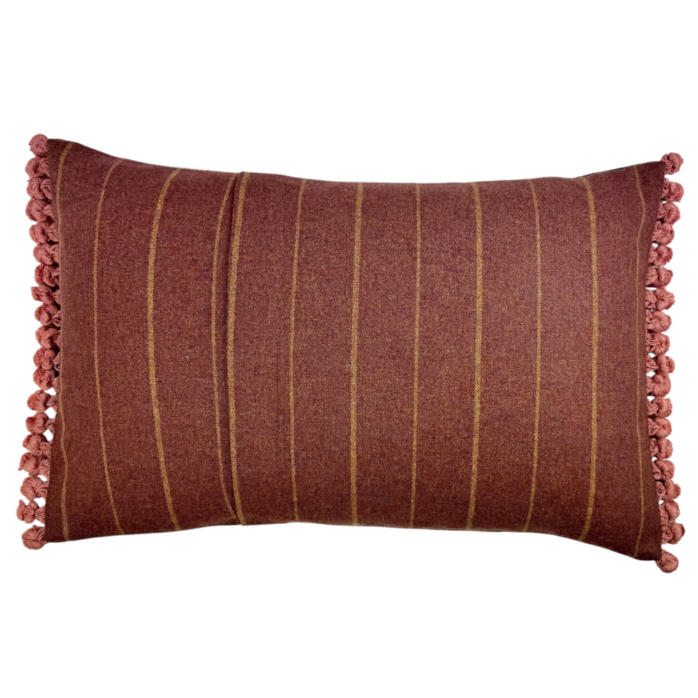 Cuillin Cushion C062
