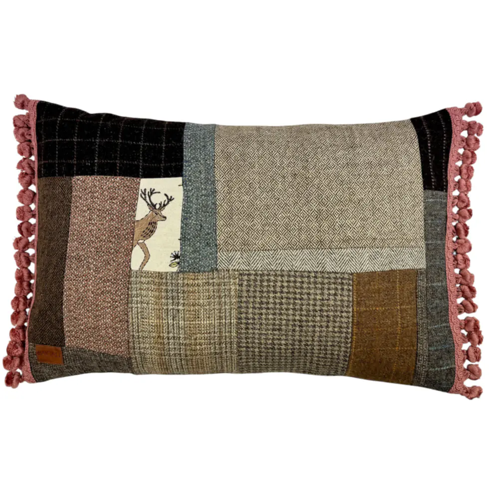 Cuillin Cushion C062