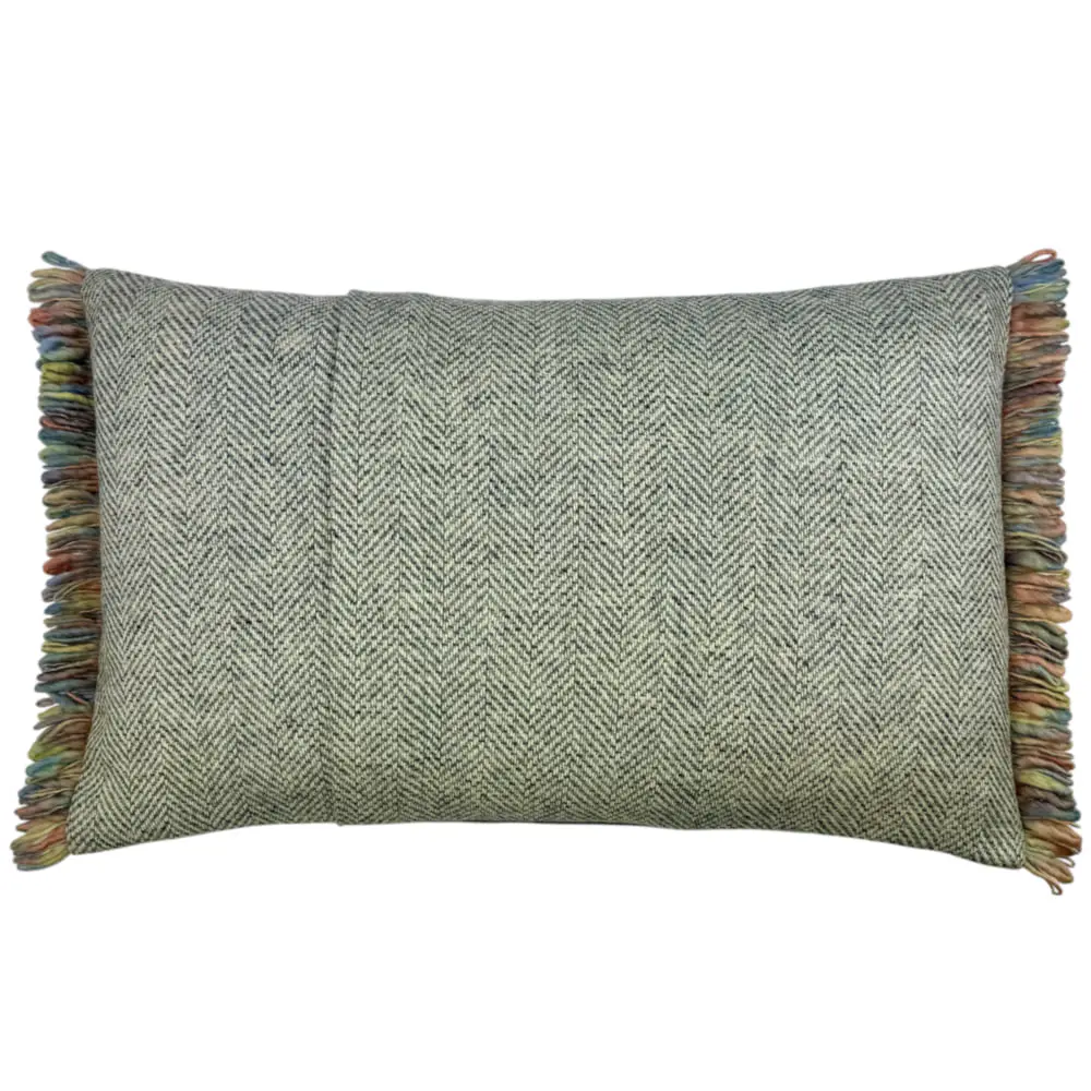 Cuillin Cushion C071