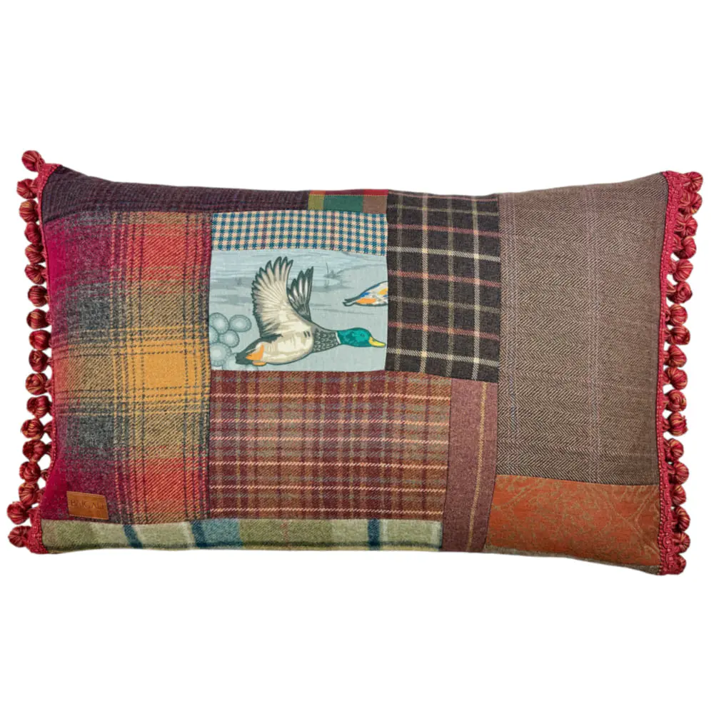 Cuillin Cushion C077