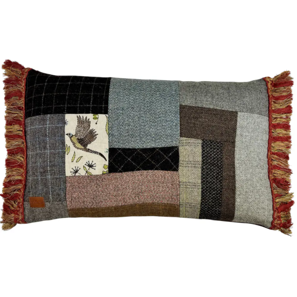 Cuillin Cushion C090