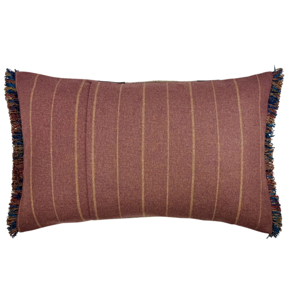 Cuillin Cushion C092