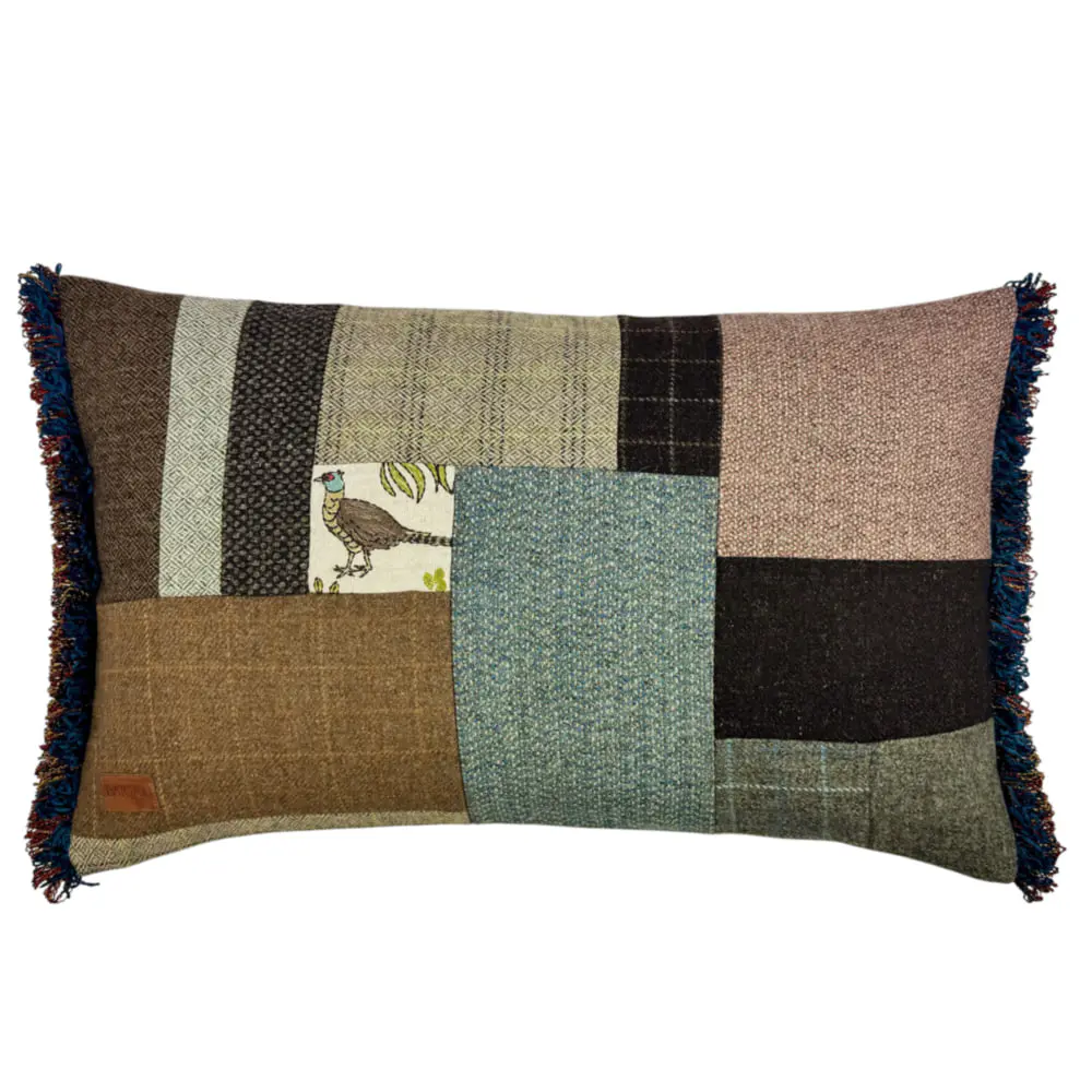 Cuillin Cushion C092