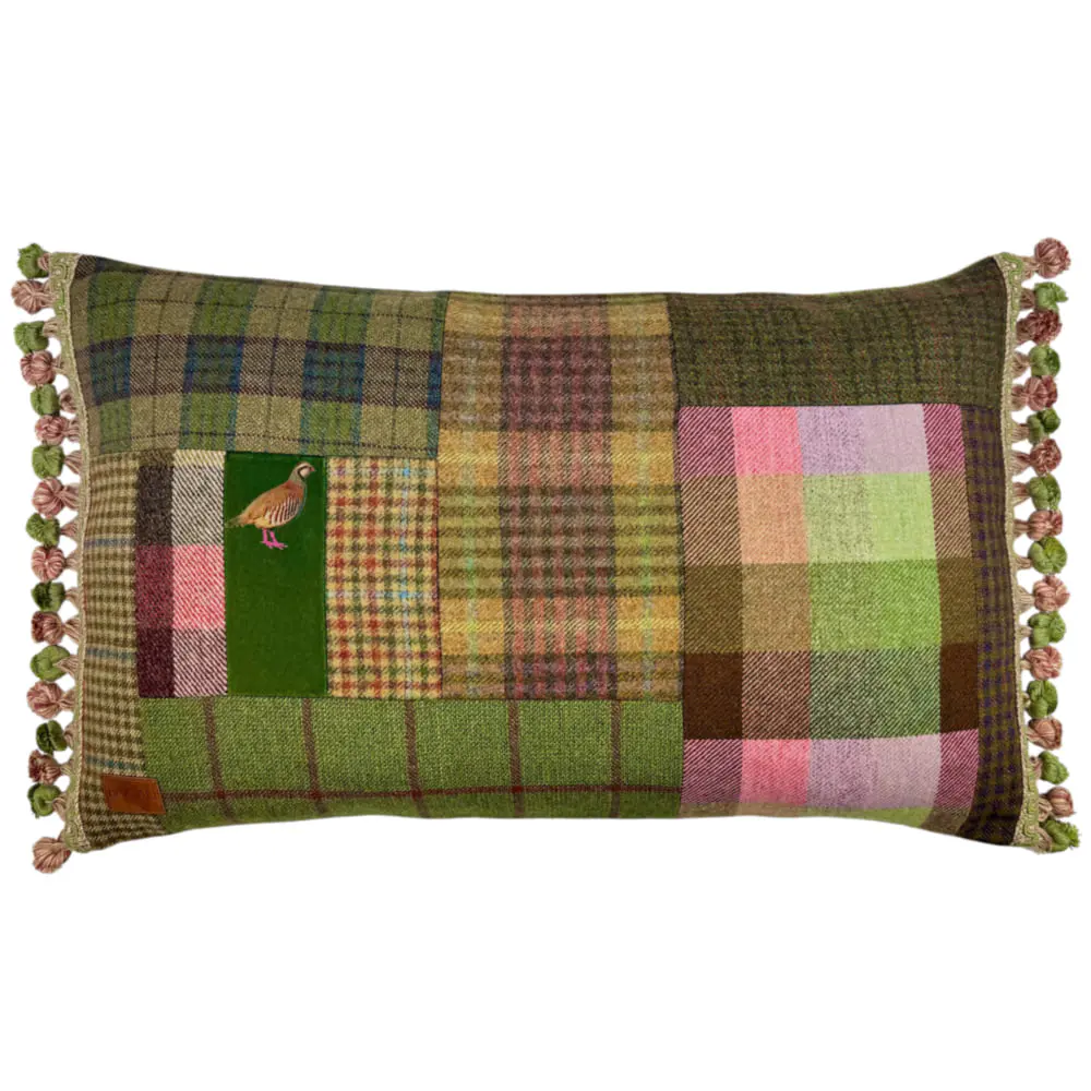 Cuillin Cushion C095