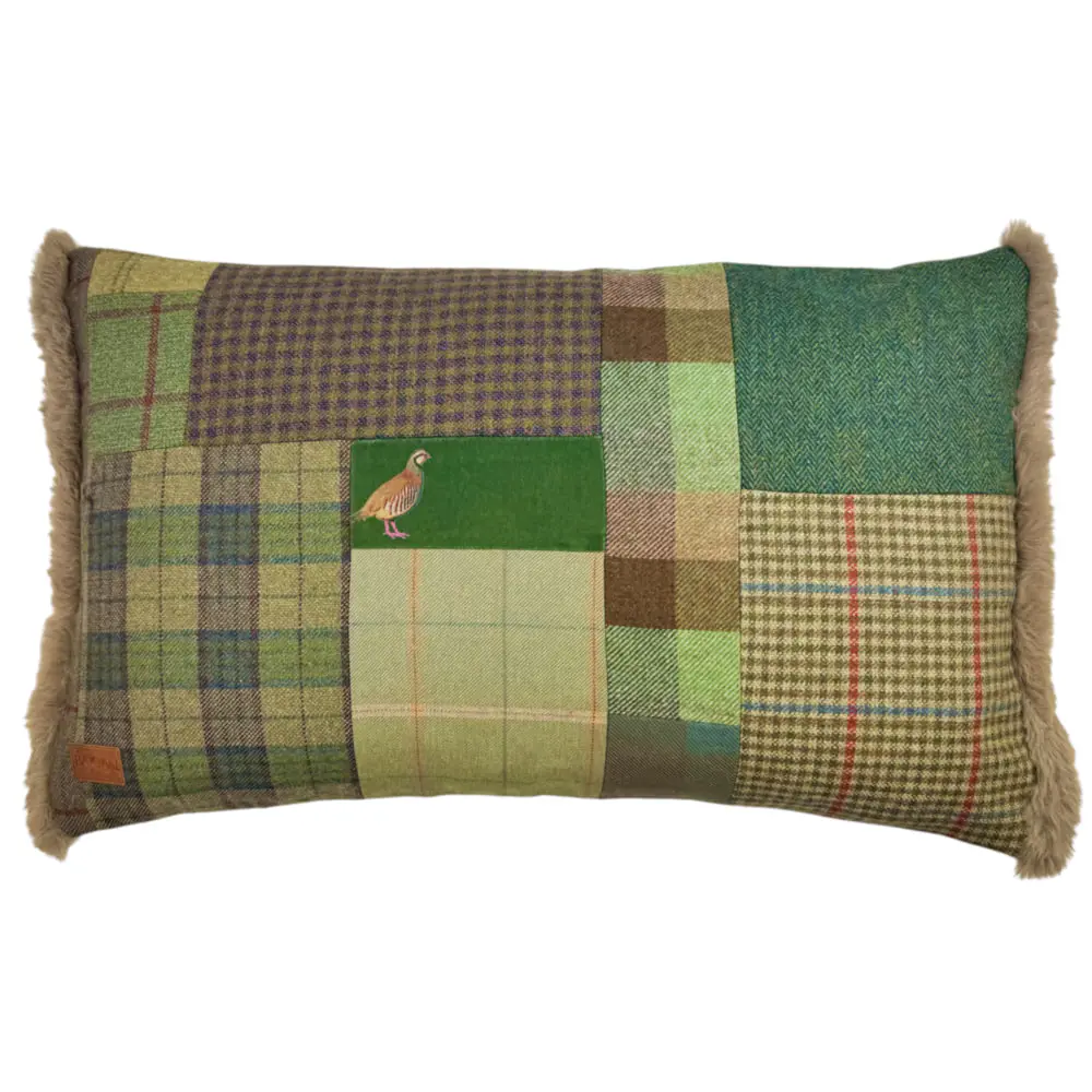 Cuillin Cushion C098