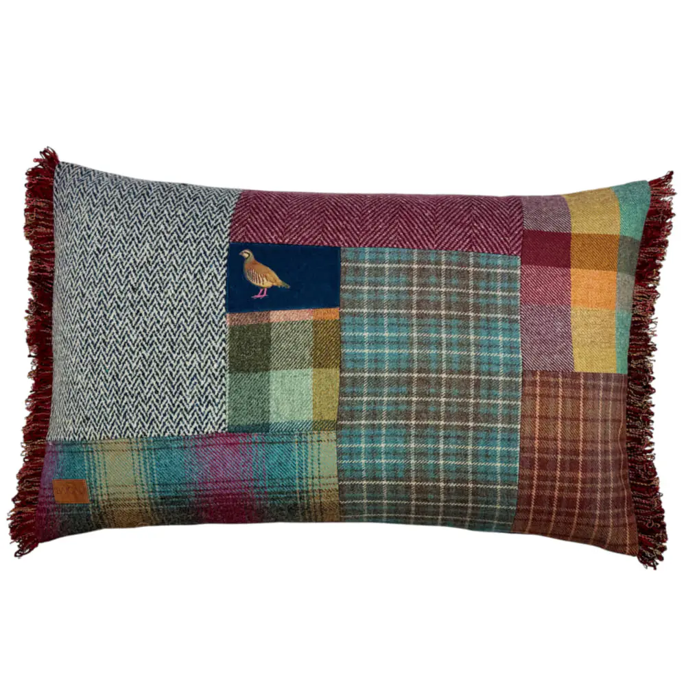 Cuillin Cushion C104
