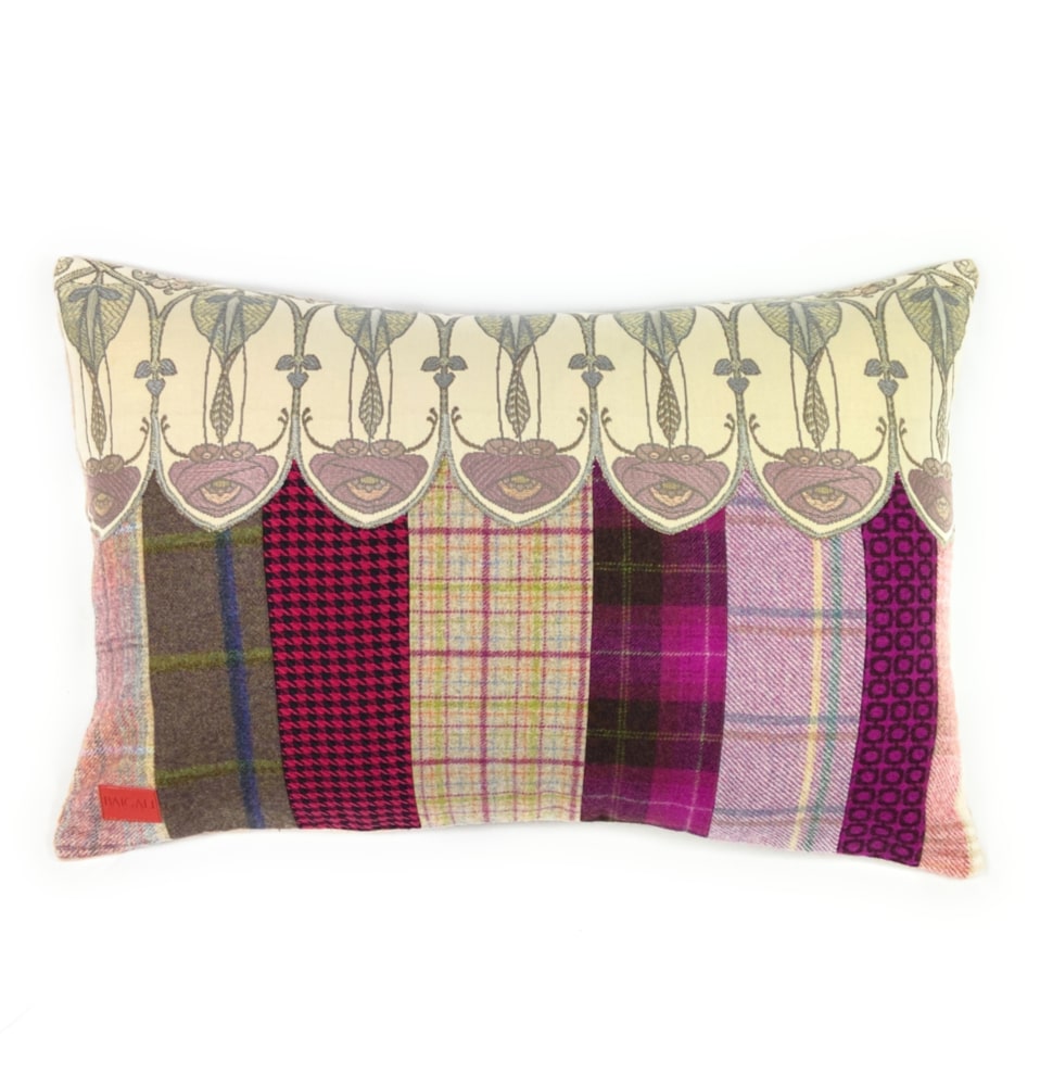 Belle Epoque Cushion TR026